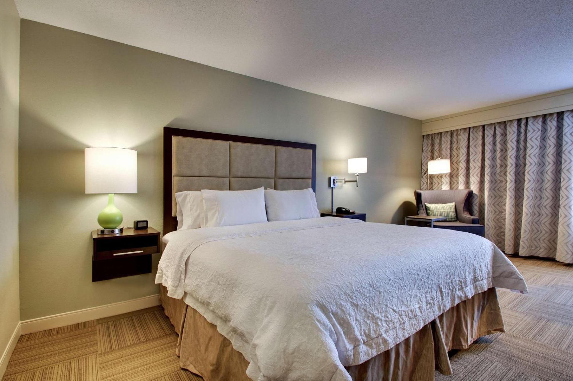 Hampton Hotel 3*