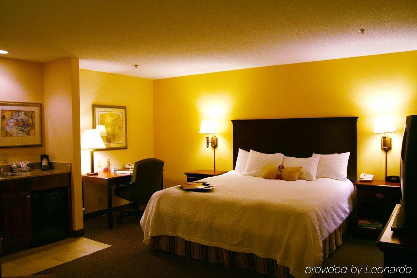 Hampton Hotel 3*